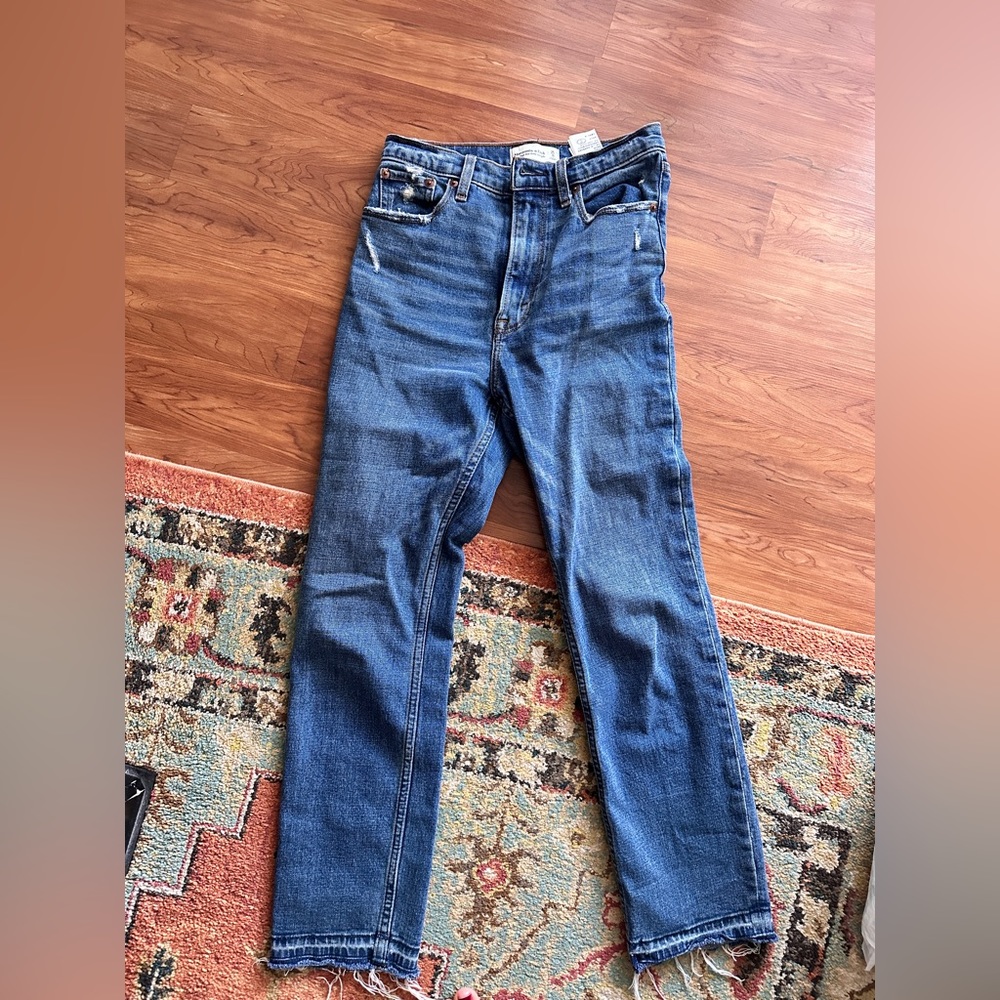 Abercrombie ultra high rise straight jean